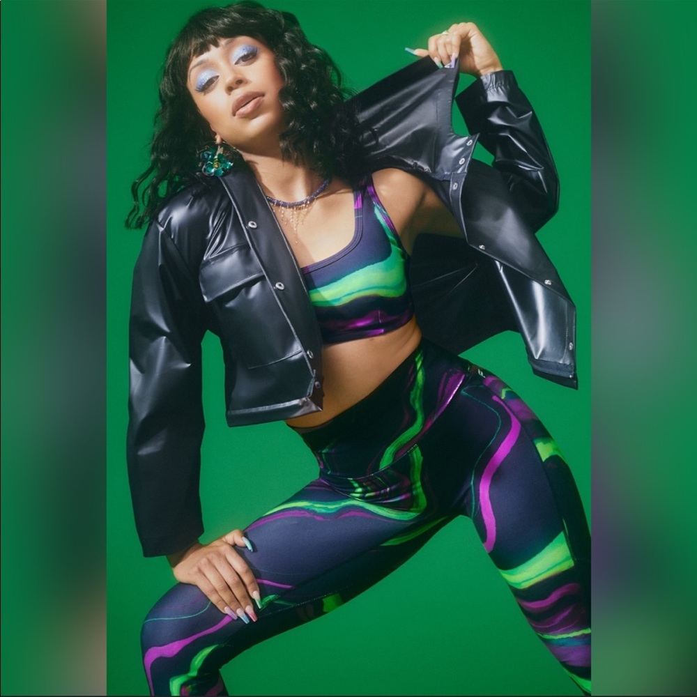 🎉HPx3🎉 FINAL PRICE Fabletics Liza Koshy Kenna Convertible Jacket